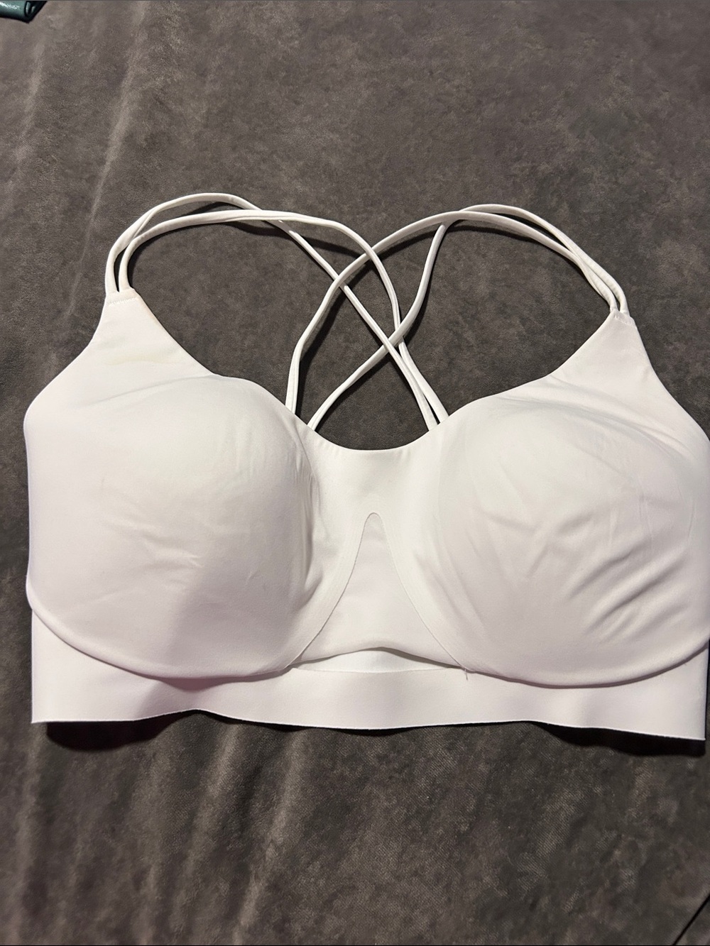 Victoria's Secret White Strappy Molded Sports Bra size M DD